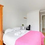 Élégance Parisienne, Vue Luxueuse Imprenable
