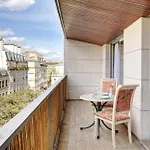 Elegance Parisienne, Vue Luxueuse Imprenable