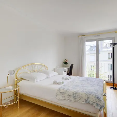 élégance Parisienne, Vue Luxueuse Imprenable Appartamento