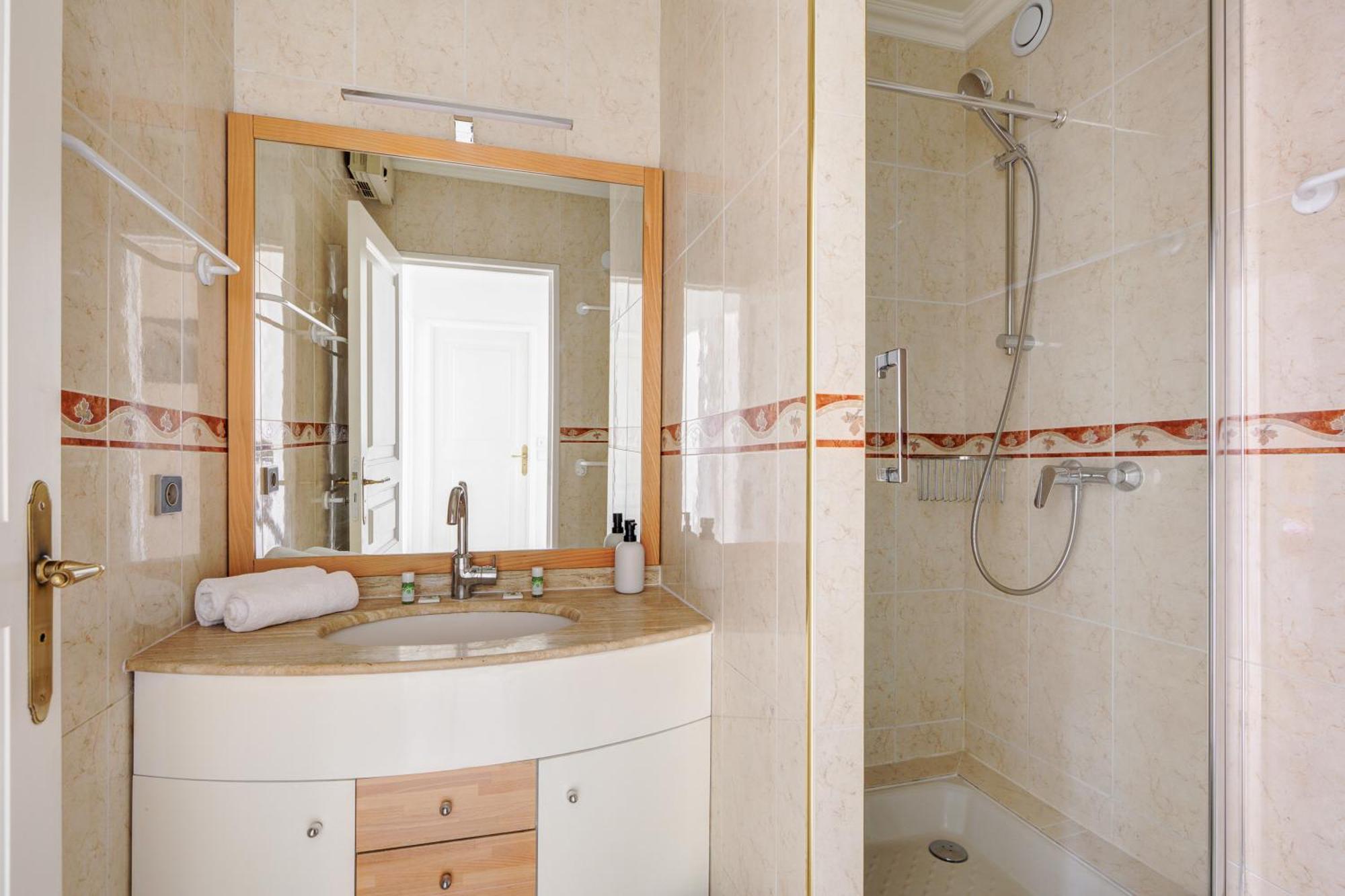 Elegance Parisienne, Vue Luxueuse Imprenable Appartamento *
